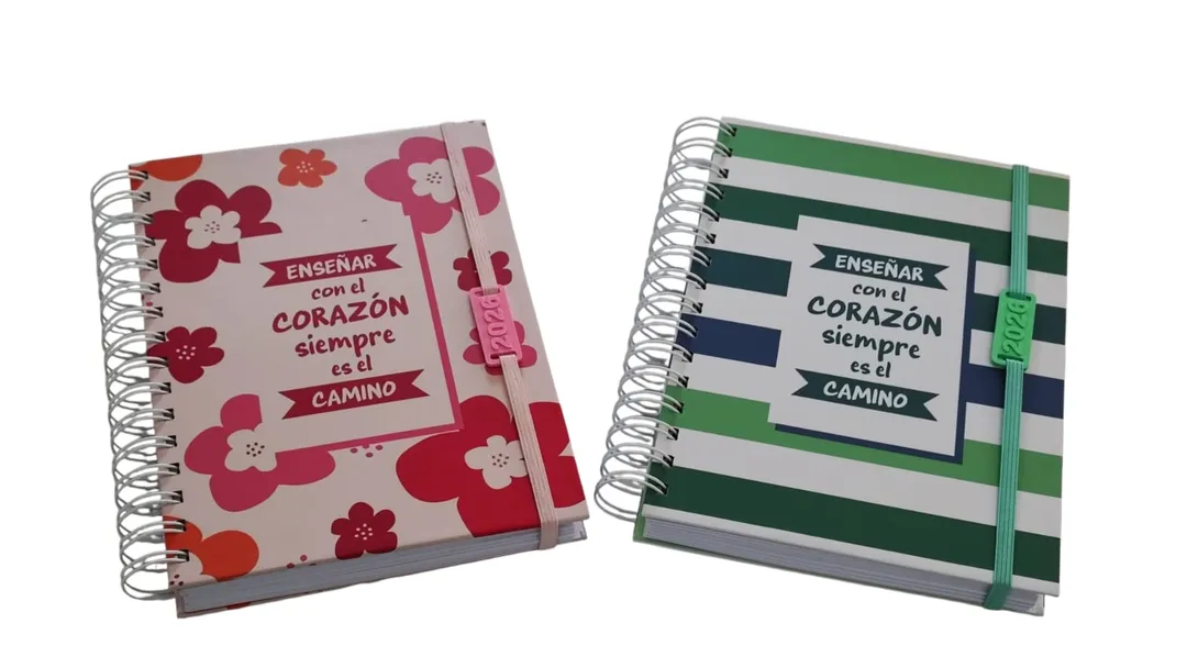 Día del docente: agasaja a los educadores con agendas personalizadas